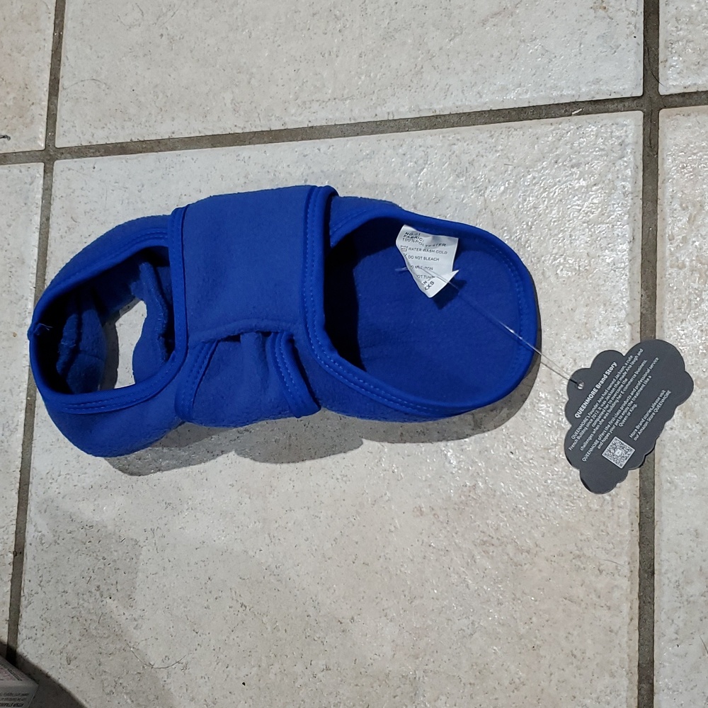 New dog jacket - Picture 2 of 3